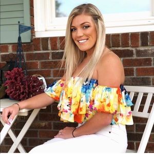 Off the shoulder crop top🌟